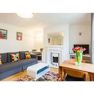 Elegant 1bdr W/private Garden In Vibrant Apartment Brighton